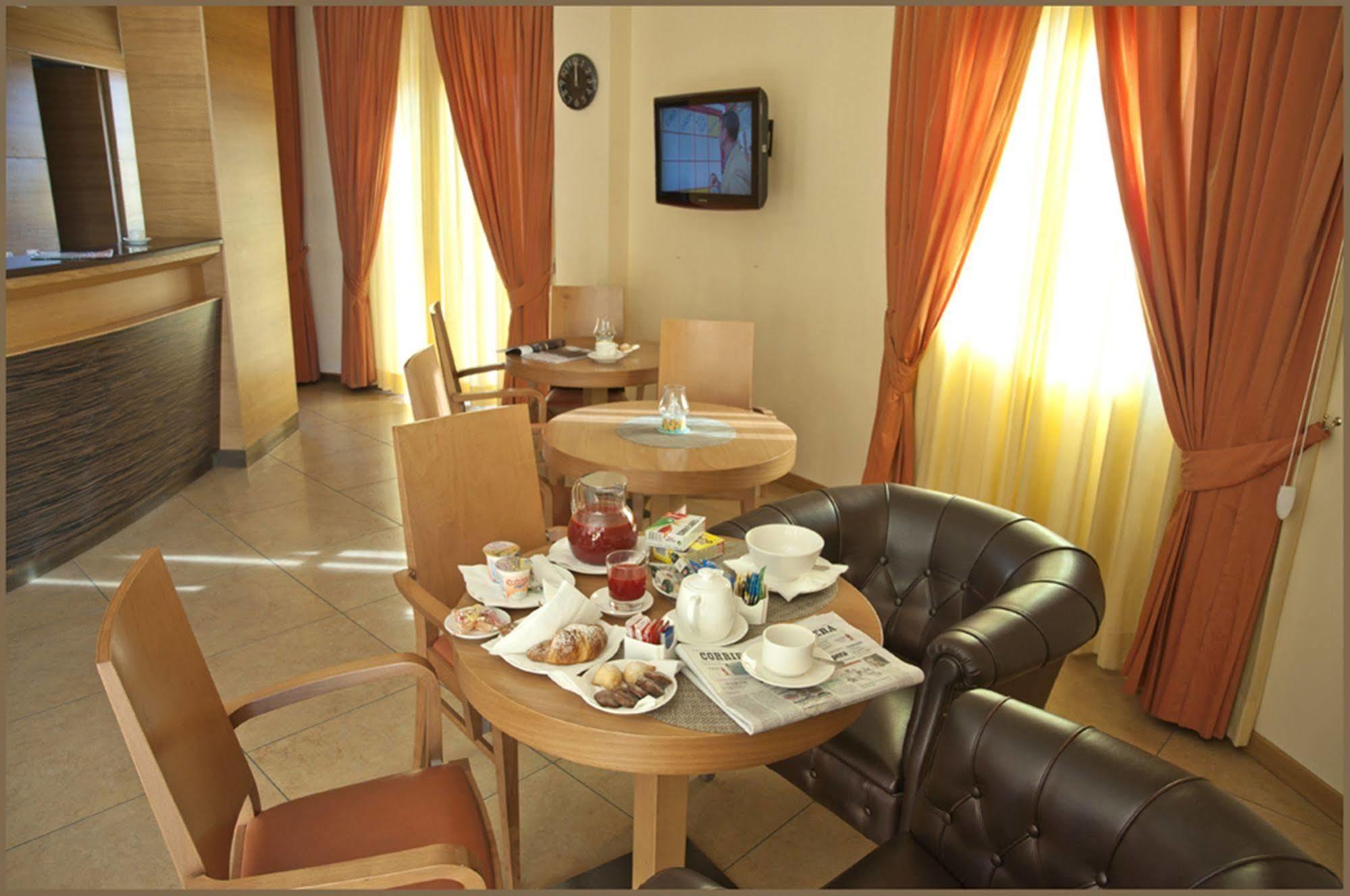 City Hotel 3* Casoria