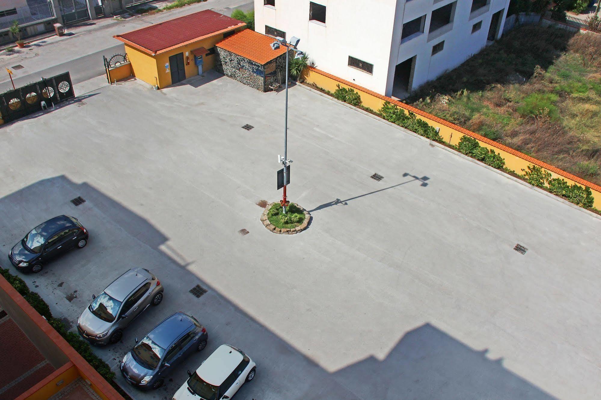 Hotel City Hotel 3*